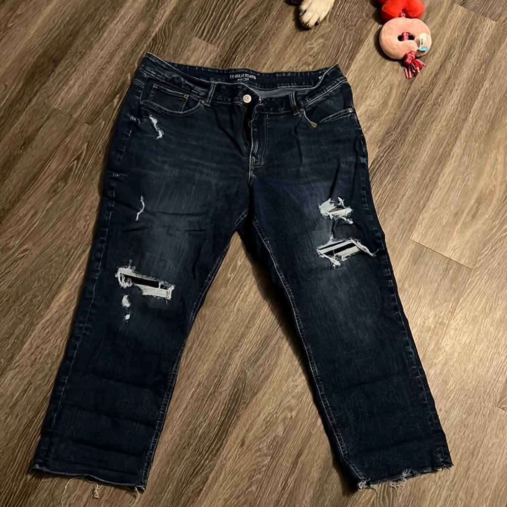 Maurice’s destructed ankle jeans!